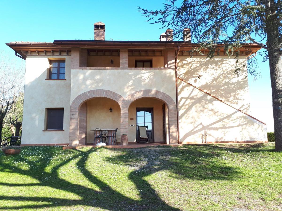 Agriturismo Montemari Villa Palaia Buitenkant foto