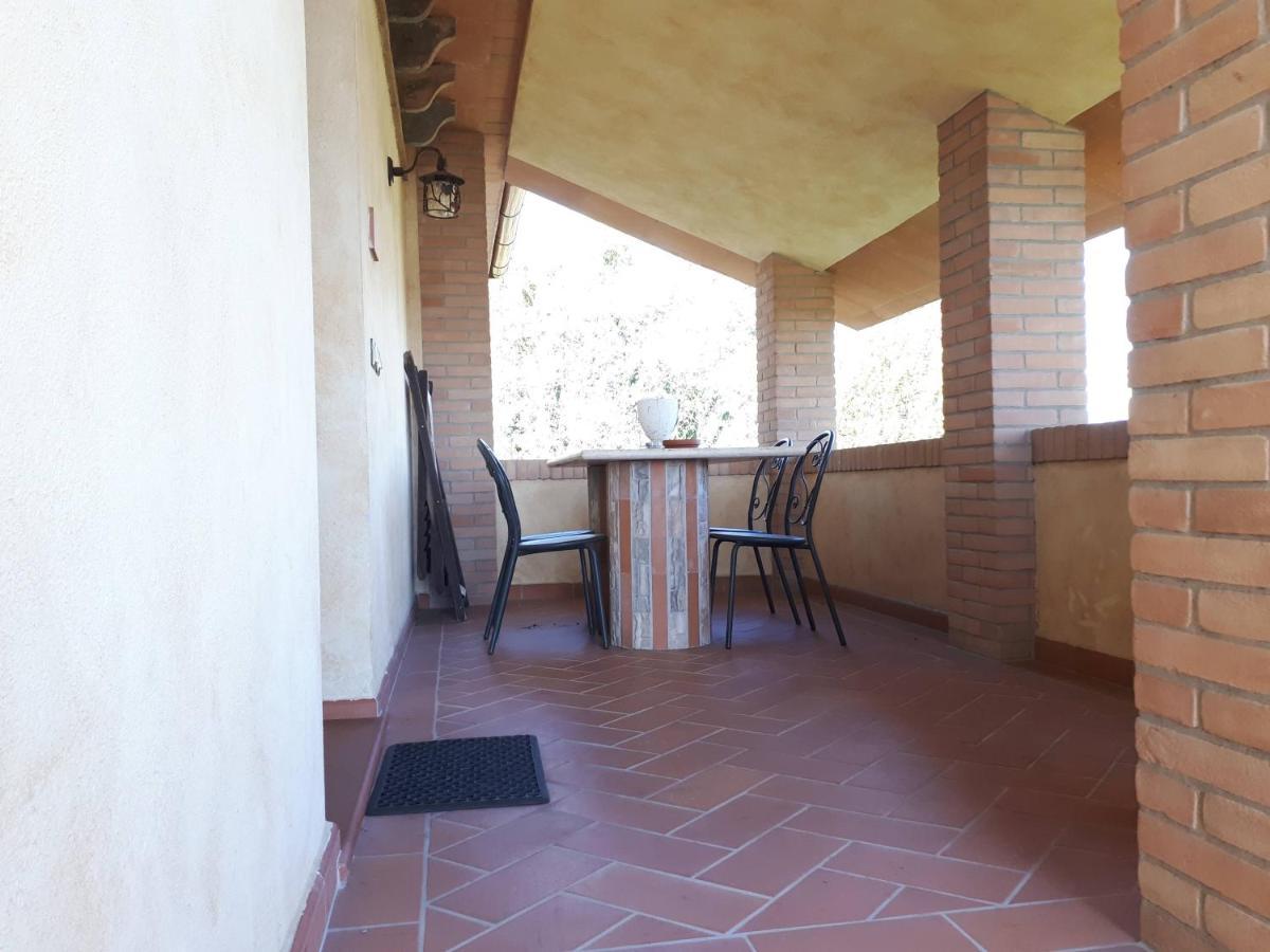 Agriturismo Montemari Villa Palaia Buitenkant foto